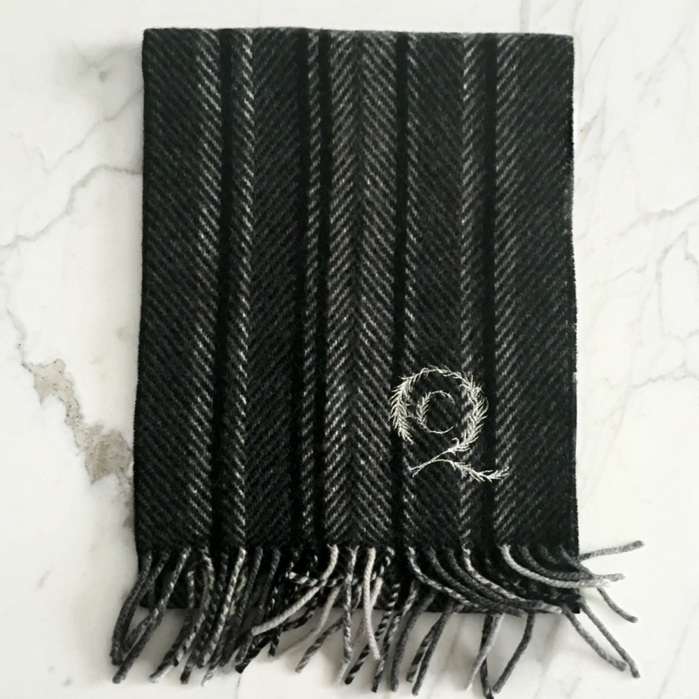 ALEXANDER MCQUEEN scarf